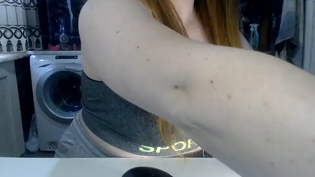 Snapshot of MaryShiny_ chatting on 02-25-26, 09:30 MaryShiny online show from 02-25-26, 09:30