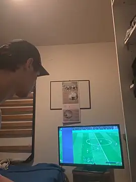 Snapshot of leh31l chatting on 02-05-26, 06:01 leh31l online show from 02-05-26, 06:01