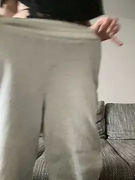 LeonieClaire online show from 02-23-26, 03:09