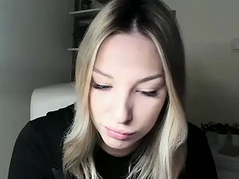 Snapshot of VelvetAngela chatting on 02-16-26, 06:42 VelvetAngela online show from 02-16-26, 06:42