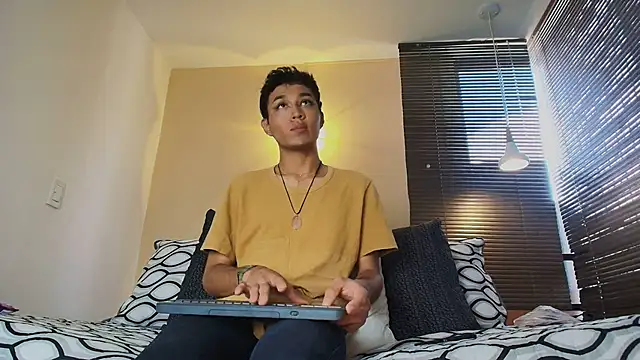 Snapshot of Damon_Salvarote_S chatting on 02-23-26, 08:06 Damon Salvarote S online show from 02-23-26, 08:06