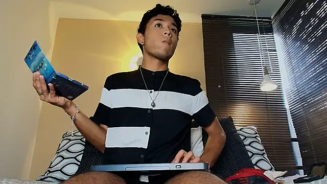 Snapshot of Damon_Salvarote_S chatting on 02-26-26, 07:46 Damon Salvarote S online show from 02-26-26, 07:46