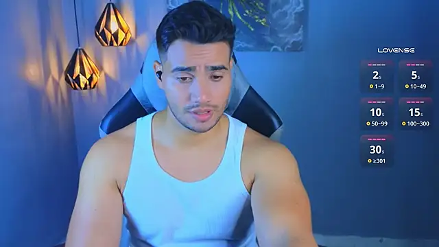 AndresRodriguez1 online show from 04-10-26, 11:31