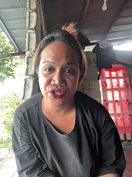 Snapshot of Queen-barbie chatting on 02-10-26, 09:24 Queen-barbie online show from 02-10-26, 09:24