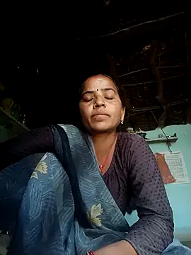 Snapshot of Manu_mehta chatting on 03-05-26, 07:15 Manu mehta online show from 03-05-26, 07:15