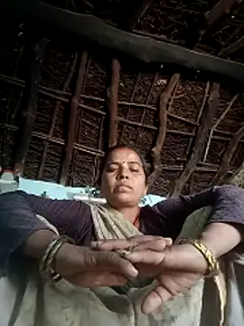 Snapshot of Manu_mehta chatting on 04-11-26, 06:18 Manu mehta online show from 04-11-26, 06:18