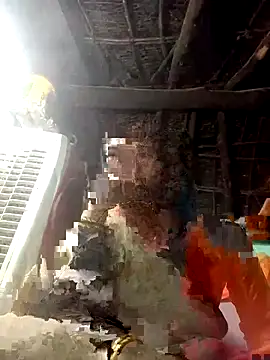 Snapshot of Manu_mehta chatting on 04-12-26, 02:22 Manu mehta online show from 04-12-26, 02:22