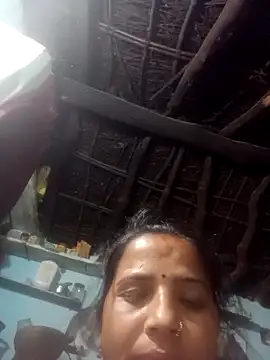 Snapshot of Manu_mehta chatting on 04-13-26, 03:39 Manu mehta online show from 04-13-26, 03:39