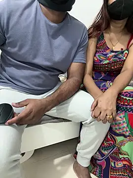 Snapshot of couple7v17d chatting on 02-27-26, 06:19 couple7v17d online show from 02-27-26, 06:19