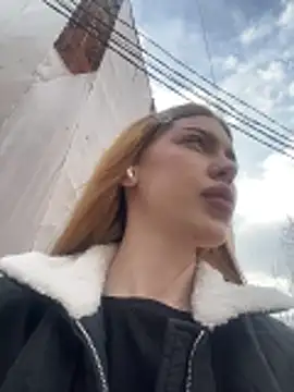 Snapshot of Jean_Graay chatting on 02-14-26, 10:12 Jean Graay online show from 02-14-26, 10:12