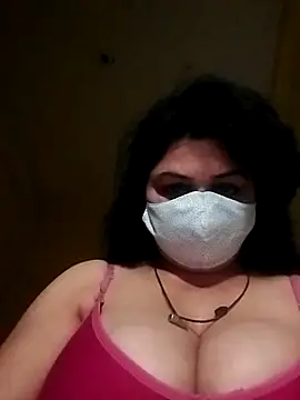 Snapshot of kumkum05 chatting on 02-12-26, 10:10 kumkum05 online show from 02-12-26, 10:10