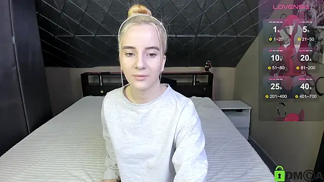 Snapshot of Naomi1Hinata chatting on 03-02-26, 03:09 Naomi1Hinata online show from 03-02-26, 03:09