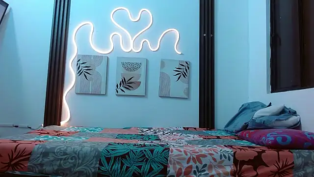 Snapshot of Miss_Merrie chatting on 02-26-26, 09:19 Miss Merrie online show from 02-26-26, 09:19