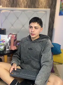 Samu Hott online show from 02-20-26, 08:20