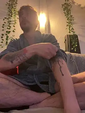 Snapshot of Piratee666 chatting on 03-02-26, 11:33 Piratee666 online show from 03-02-26, 11:33