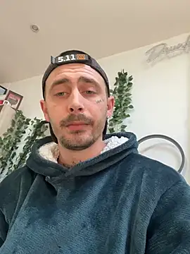 Snapshot of Piratee666 chatting on 04-14-26, 07:25 Piratee666 online show from 04-14-26, 07:25