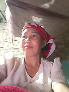 Snapshot of lena-cute chatting on 02-17-26, 11:33 lena-cute online show from 02-17-26, 11:33