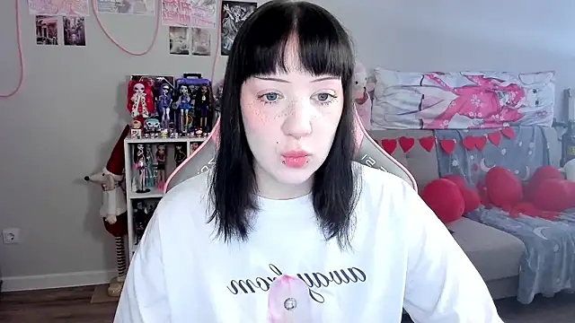 MollysLand online show from 02-19-26, 08:10