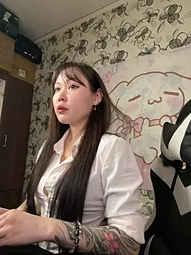 Snapshot of YukiiTYAN chatting on 02-26-26, 01:43 YukiiTYAN online show from 02-26-26, 01:43