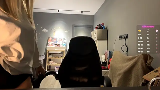 SoftnessMila online show from 02-14-26, 04:04