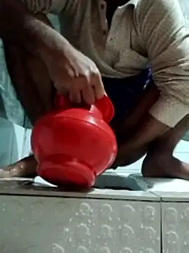 Snapshot of sos-boy chatting on 02-18-26, 04:41 sos-boy online show from 02-18-26, 04:41