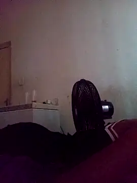 Snapshot of loveofpetitegirls34 chatting on 02-19-26, 12:45 loveofpetitegirls34 online show from 02-19-26, 12:45