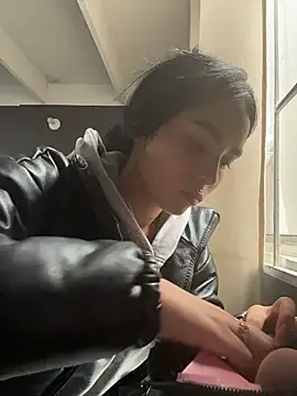 Sara Fernandez  online show from 02-17-26, 02:02