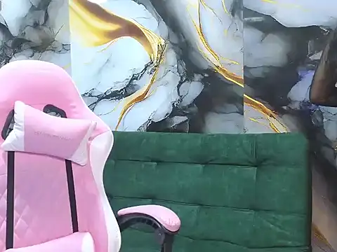 Snapshot of _weird_sativa chatting on 02-20-26, 04:53 weird sativa online show from 02-20-26, 04:53