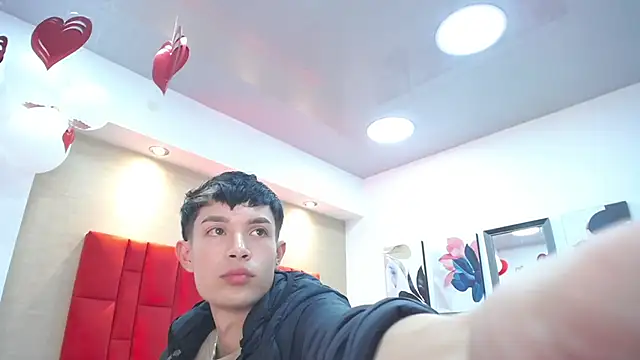 Skinny Office online show from 03-03-26, 08:04