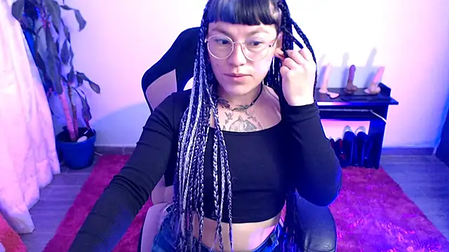 missfungi8 online show from 02-06-26, 07:02