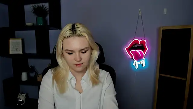 SweetLilyxo online show from 03-02-26, 07:26