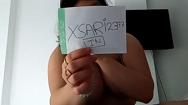 Snapshot of sari237 chatting on 02-18-26, 01:07 sari237 online show from 02-18-26, 01:07