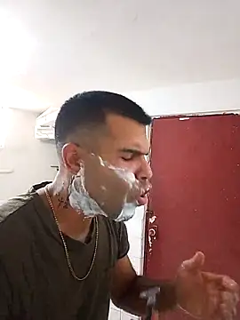 Snapshot of thom_1 chatting on 03-02-26, 06:15 thom 1 online show from 03-02-26, 06:15