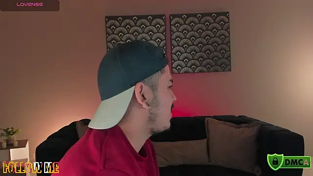 Snapshot of Chriss_Hunt chatting on 02-14-26, 11:18 Chriss Hunt online show from 02-14-26, 11:18