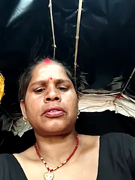 Snapshot of Hot_kiran4 chatting on 02-17-26, 07:27 Hot kiran4 online show from 02-17-26, 07:27