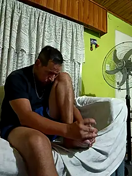 Snapshot of gordorichard chatting on 02-25-26, 03:16 gordorichard online show from 02-25-26, 03:16