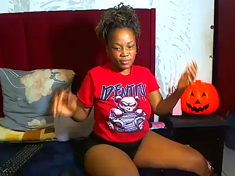 Lindabee34 online show from 02-24-26, 07:34