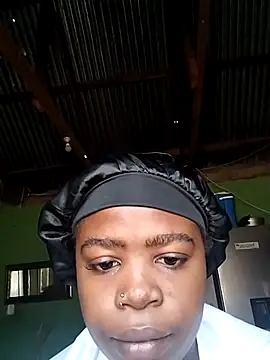 Snapshot of blxckiey chatting on 02-11-26, 05:56 blxckiey online show from 02-11-26, 05:56