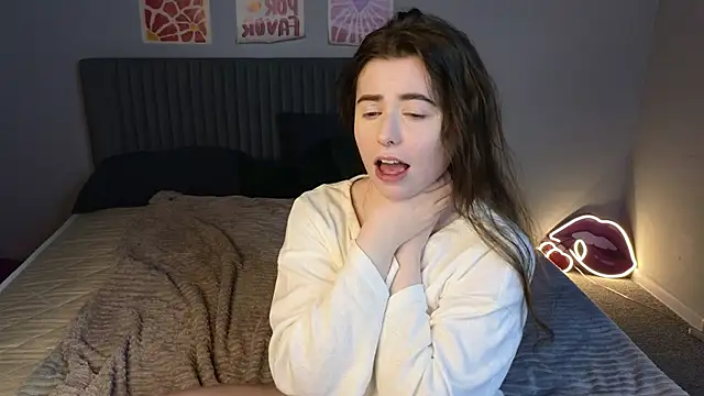 LovingWhisperr online show from 02-20-26, 06:26