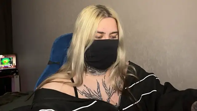 Snapshot of UnaXyling chatting on 02-19-26, 11:23 UnaXyling online show from 02-19-26, 11:23