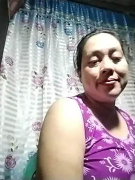 Snapshot of May_Bombs chatting on 02-05-26, 10:42 May Bombs online show from 02-05-26, 10:42