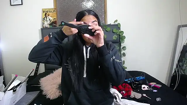 Julieta Parker online show from 03-21-26, 11:59