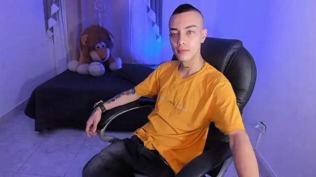 Dereck Boy  online show from 02-10-26, 02:04