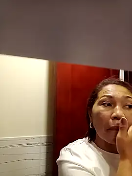 Snapshot of dannamomcerratt chatting on 02-22-26, 07:56 dannamomcerratt online show from 02-22-26, 07:56