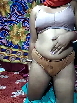 Snapshot of Tiay_009 chatting on 02-18-26, 03:52 Tiay 009 online show from 02-18-26, 03:52