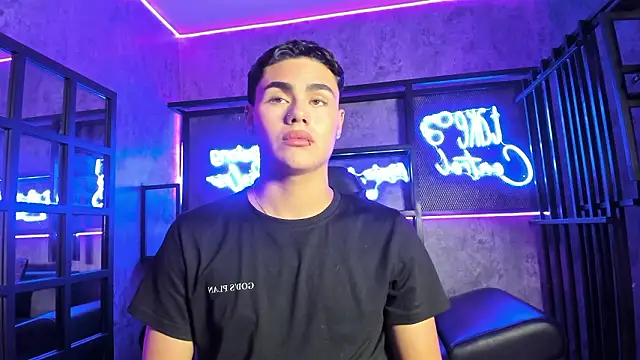 Snapshot of FemNoa chatting on 02-21-26, 01:23 FemNoa online show from 02-21-26, 01:23