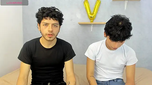 Snapshot of Eliotkinky chatting on 02-25-26, 02:59 Eliotkinky online show from 02-25-26, 02:59