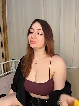 Linnea  online show from 02-16-26, 04:25