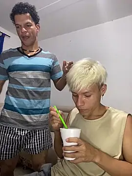 MaxyRyan online show from 02-22-26, 06:13