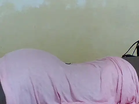 petitelavishey online show from 03-18-26, 07:50